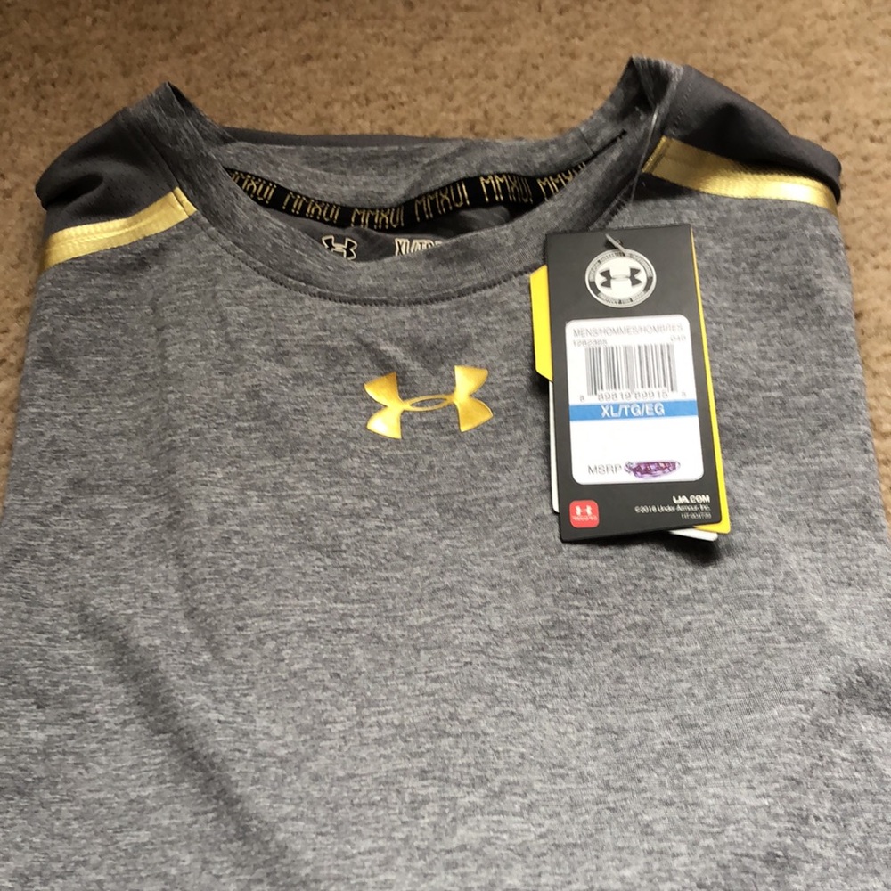 Men’s XL shirt